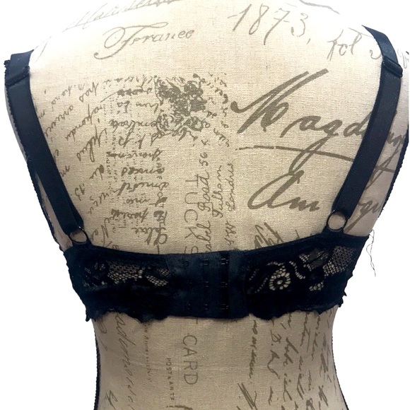 Bra Bundle Red & Black Set of Two Size 38D - Picture 8 of 9